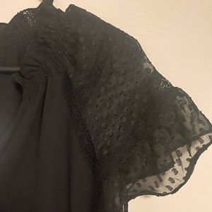 Clip Dot V-Neck Puff Sleeve Top EXPRESS Pitch Black New With Tags